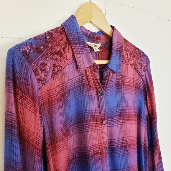 Lucky Brand Sequin Embroidered Shoulder Flannel Lg - Picture 8 of 10